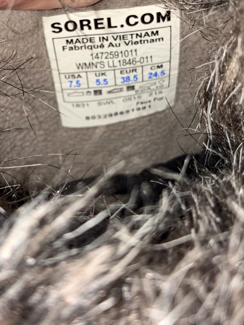 Sorel Women’s Tofino II Waterproof Faux Fur Gray Black Winter Boots - size 7.5